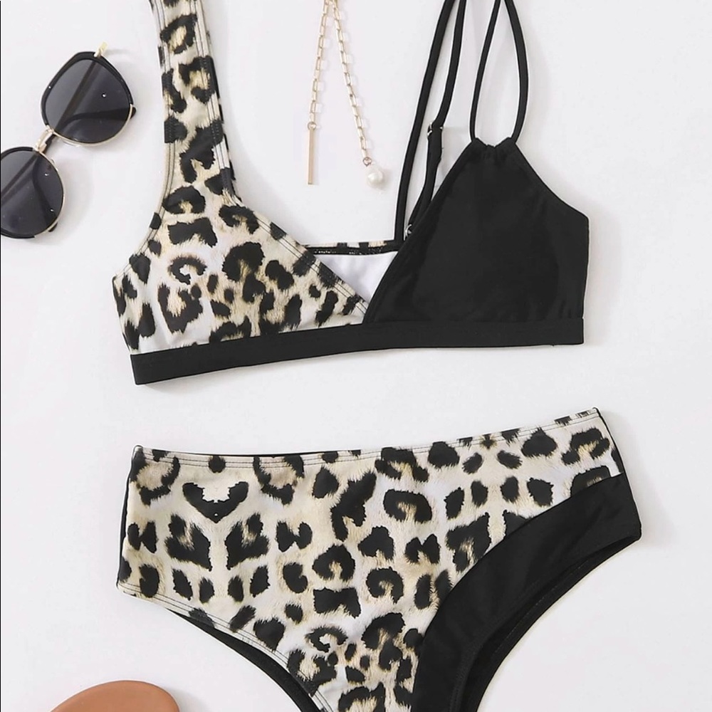SHEIN Contrast Leopard High Waisted Bikini
